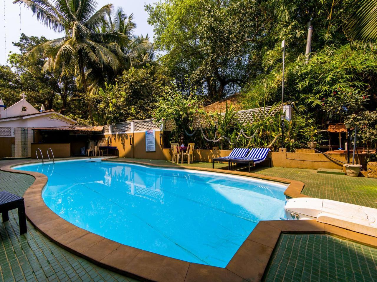 Ginger Tree Resort At The Beach Candolim Exteriör bild