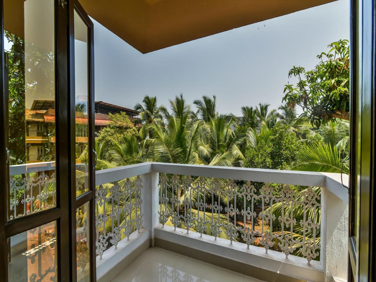 Ginger Tree Resort At The Beach Candolim Exteriör bild